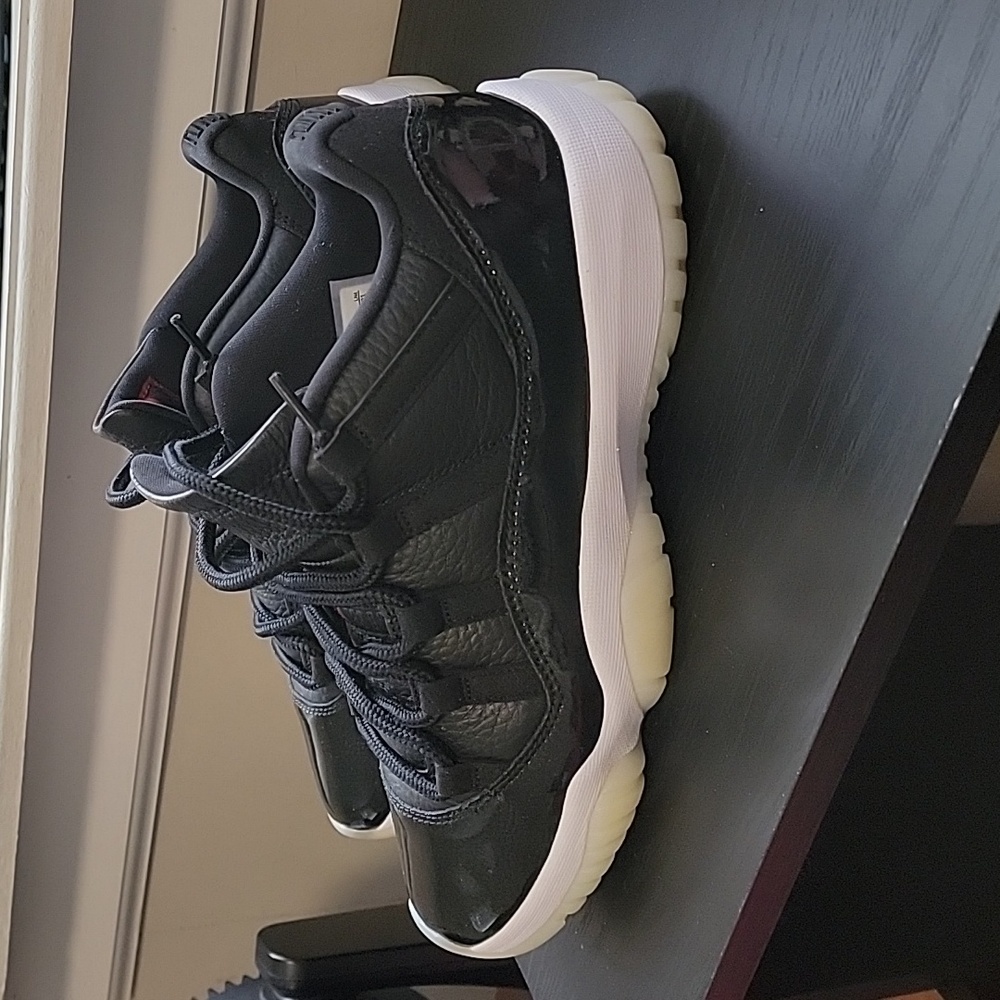 Retro 11 Low 72-10 9.5M